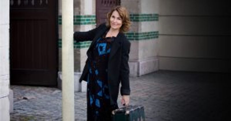 Kaya Brüel synger Jomfru Ane Band