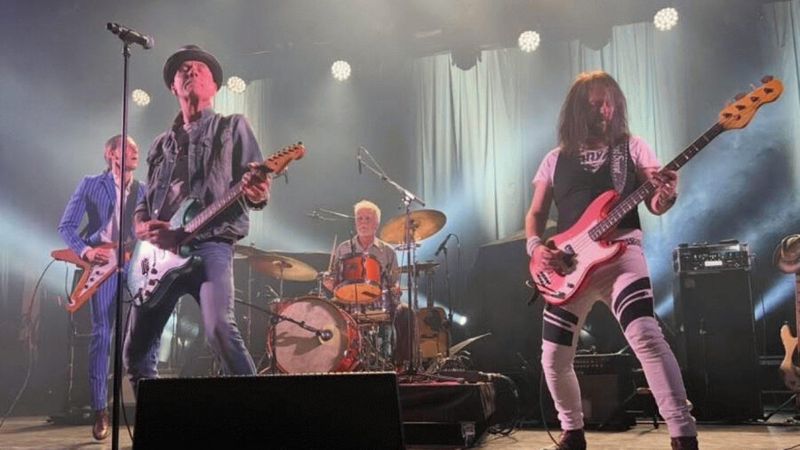 STONES Jam